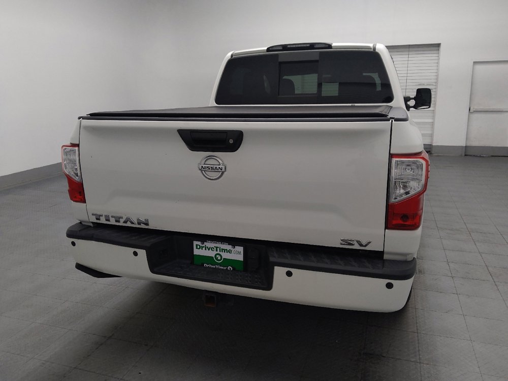 Used 2019 Nissan Titan SV w/ SV Convenience Package RWD image 7
