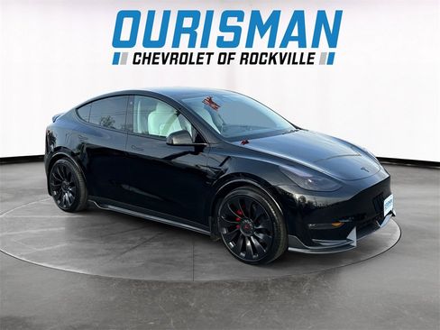 Used 2022 Tesla Model Y Performance image 1