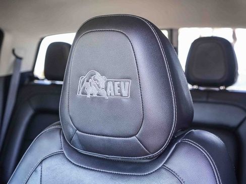 Used 2022 Chevrolet Colorado ZR2 w/ Colorado ZR2 Bison Edition AWD/4WD image 29