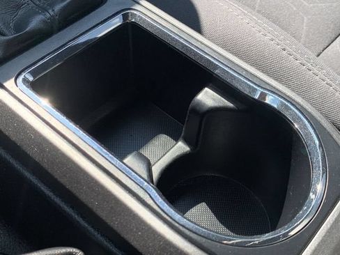 Used 2019 Toyota Tacoma TRD Sport AWD/4WD image 32