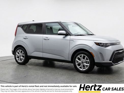 Used 2025 Kia Soul LX w/ LX Technology Package FWD image 1