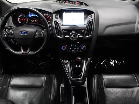 Used 2016 Ford Focus ST w/ Equipment Group 402A image 9