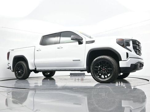 Used 2024 GMC Sierra 1500 Elevation image 38