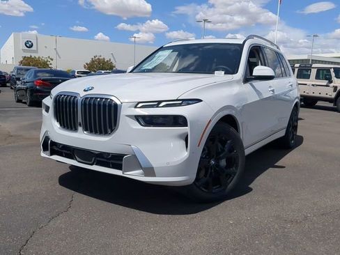 New 2025 BMW X7 xDrive40i w/ Premium Package image 3