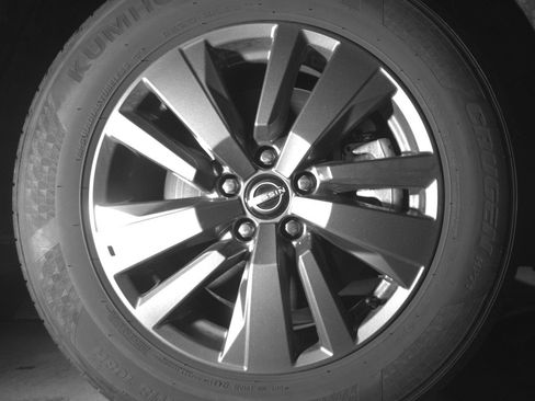 Used 2025 Nissan Pathfinder SV FWD image 13
