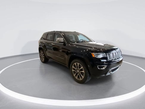 Used 2017 Jeep Grand Cherokee Overland image 2