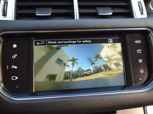 Used 2016 Land Rover Range Rover Sport SE image 62