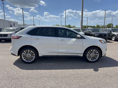 Certified 2021 Ford Edge Titanium w/ Equipment Group 301A image 5
