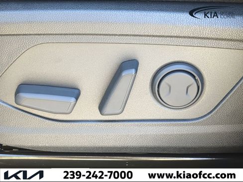 New 2025 Kia Sorento S w/ Panoramic Sunroof Package image 18