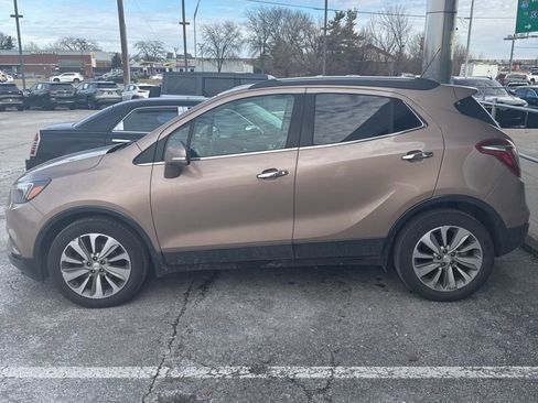 Used 2019 Buick Encore Preferred image 3