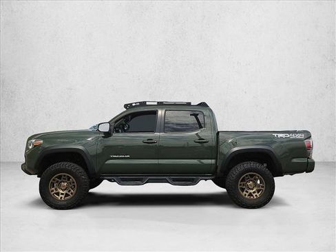 Used 2021 Toyota Tacoma TRD Off-Road w/ Technology Package AWD/4WD image 9