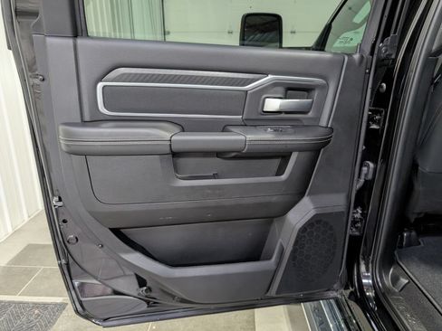 Used 2026 RAM 2500 Big Horn AWD/4WD image 9