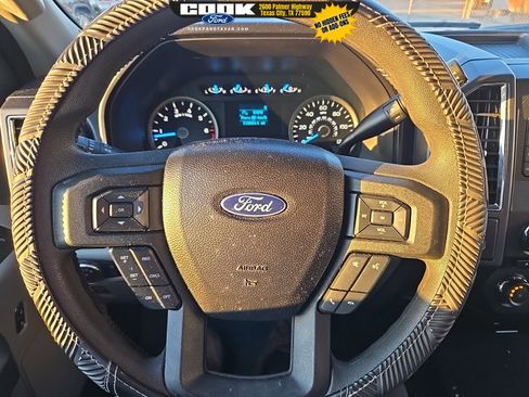 Used 2017 Ford F150 XLT image 7