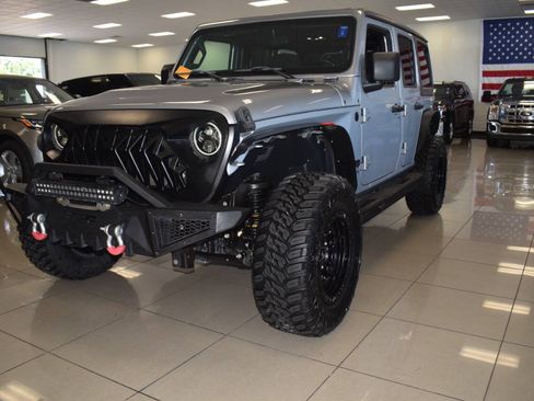 Used 2020 Jeep Wrangler Unlimited Sport AWD/4WD image 11