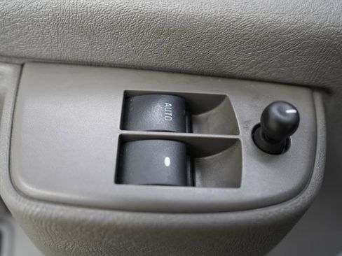 Used 2023 Chevrolet Express 2500 w/ Driver Convenience Package image 23