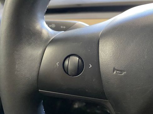Used 2018 Tesla Model 3 Long Range image 18