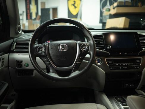 Used 2023 Honda Ridgeline RTL image 17