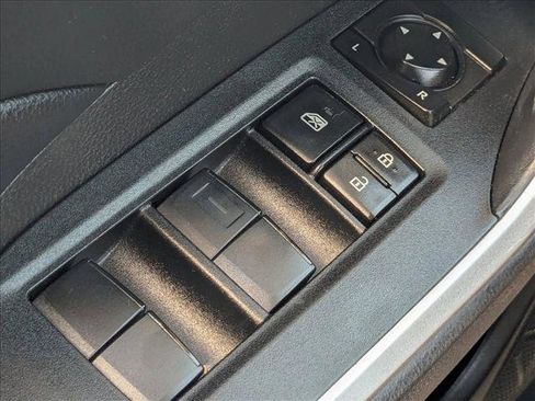 Used 2021 Toyota RAV4 XLE image 14