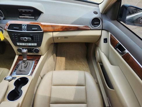 Used 2013 Mercedes-Benz C 300 4MATIC Sedan image 16