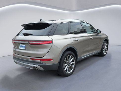 Used 2020 Lincoln Corsair FWD w/ Premium Package image 4
