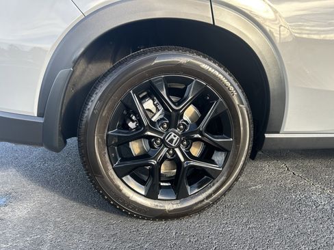 Certified 2025 Honda HR-V Sport image 34