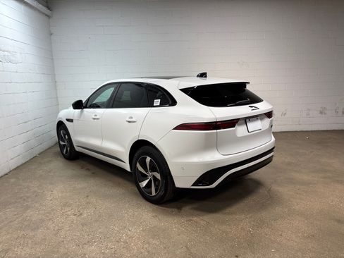 Used 2026 Jaguar F-PACE R-Dynamic S AWD/4WD image 9