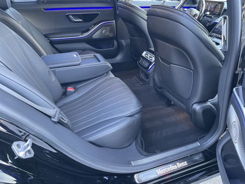 Certified 2022 Mercedes-Benz S 580 S 580 4MATIC Sedan image 43