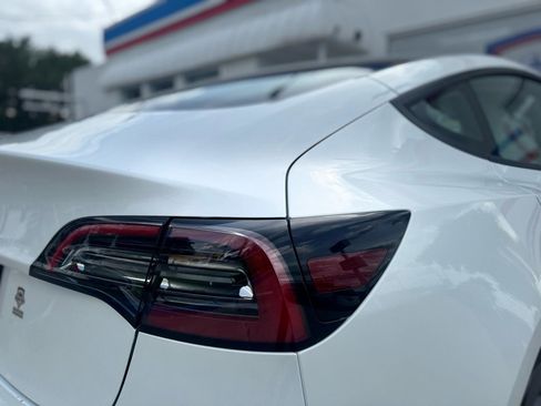 Used 2023 Tesla Model 3 Standard Range image 35