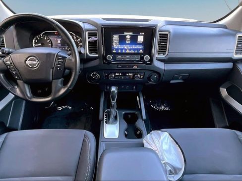 Used 2024 Nissan Frontier SV w/ SV Convenience Package AWD/4WD image 16