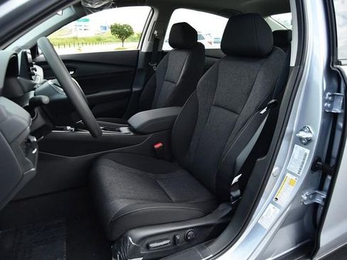 New 2025 Honda Accord SE image 18