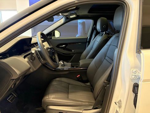 New 2026 Land Rover Range Rover Evoque Dynamic SE AWD/4WD image 13
