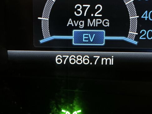 Used 2019 Ford Fusion SE image 16