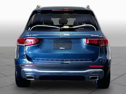 Used 2023 Mercedes-Benz GLB 250 4MATIC image 5