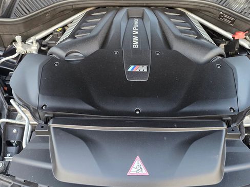 Used 2017 BMW X5 M w/ Executive Package image 7