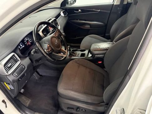 Used 2016 Kia Sorento FWD w/ LX Convenience Package image 16