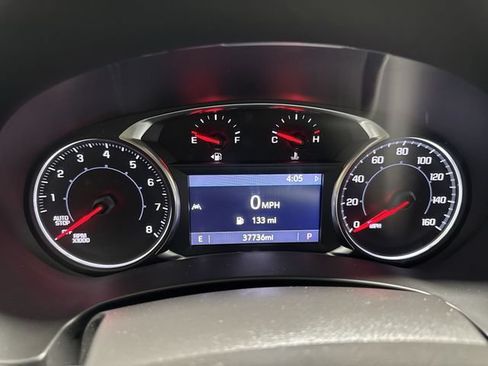 Certified 2024 GMC Terrain SLT w/ Elevation Edition AWD/4WD image 15
