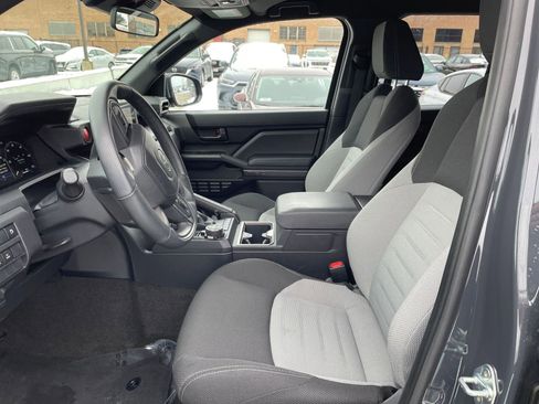 Used 2025 Toyota 4Runner TRD Off-Road image 27