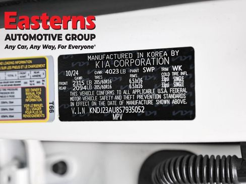 Used 2025 Kia Soul LX w/ LX Technology Package FWD image 34
