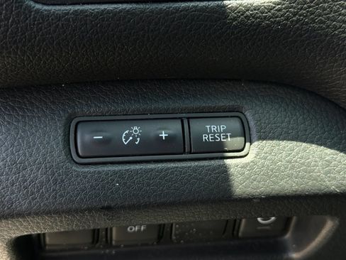 Used 2018 Nissan Altima 2.5 SL FWD image 26