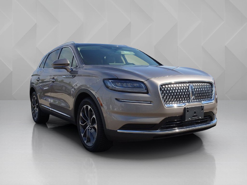Used 2021 Lincoln Nautilus Reserve AWD/4WD image 6