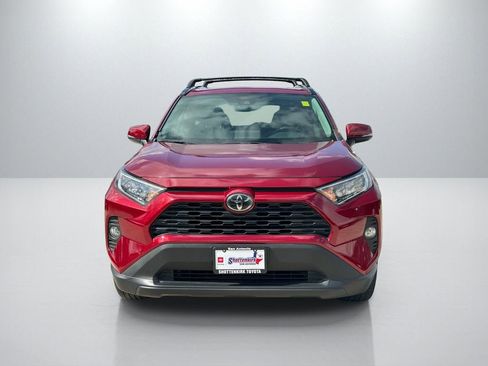 Used 2021 Toyota RAV4 XLE Premium image 2
