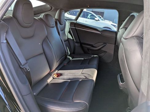Used 2022 Tesla Model S image 23
