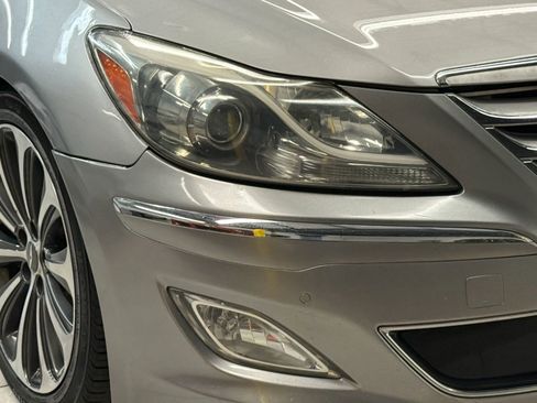 Used 2013 Hyundai Genesis 5.0 R-Spec image 6