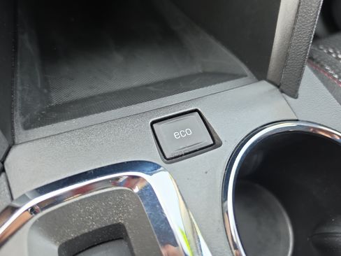 Used 2016 GMC Terrain SLE w/ Convenience Package AWD/4WD image 32