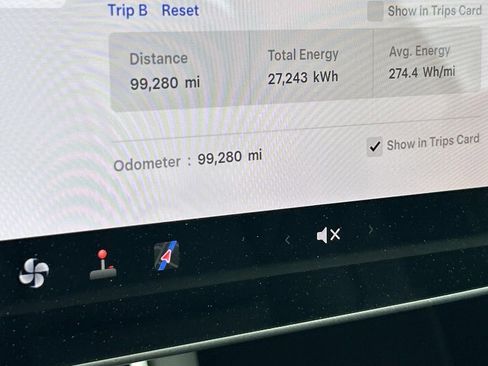 Used 2020 Tesla Model 3 Long Range image 33