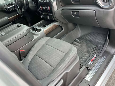 Used 2021 Chevrolet Silverado 1500 RST image 21