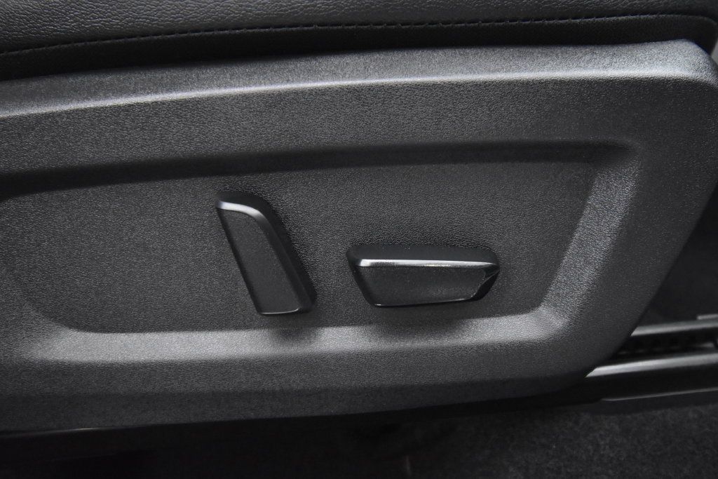 Used 2025 Nissan Murano SL AWD/4WD image 21