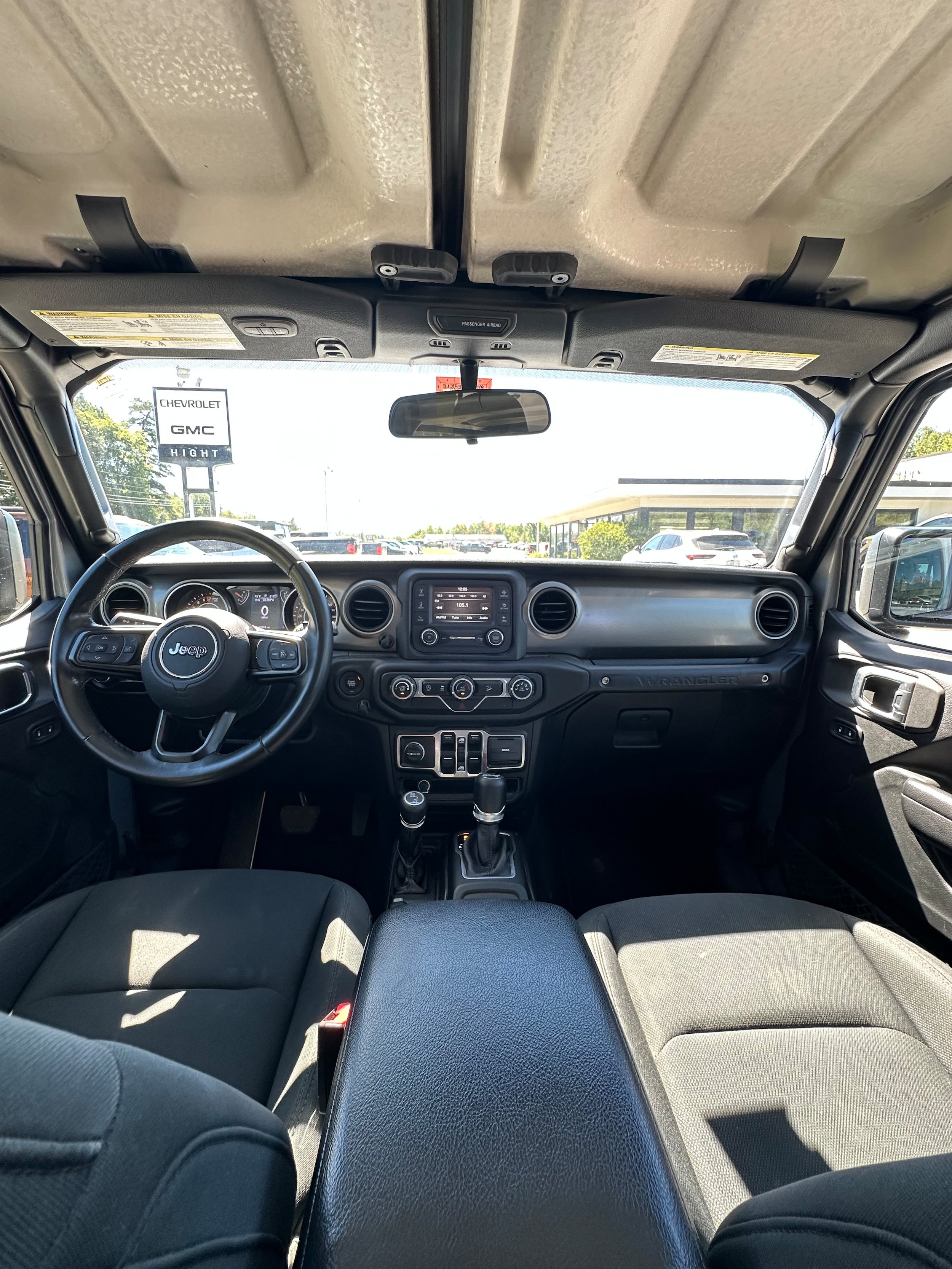 Used 2018 Jeep Wrangler Unlimited Sport S AWD/4WD image 10