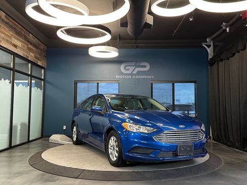 Used 2017 Ford Fusion S FWD image 1