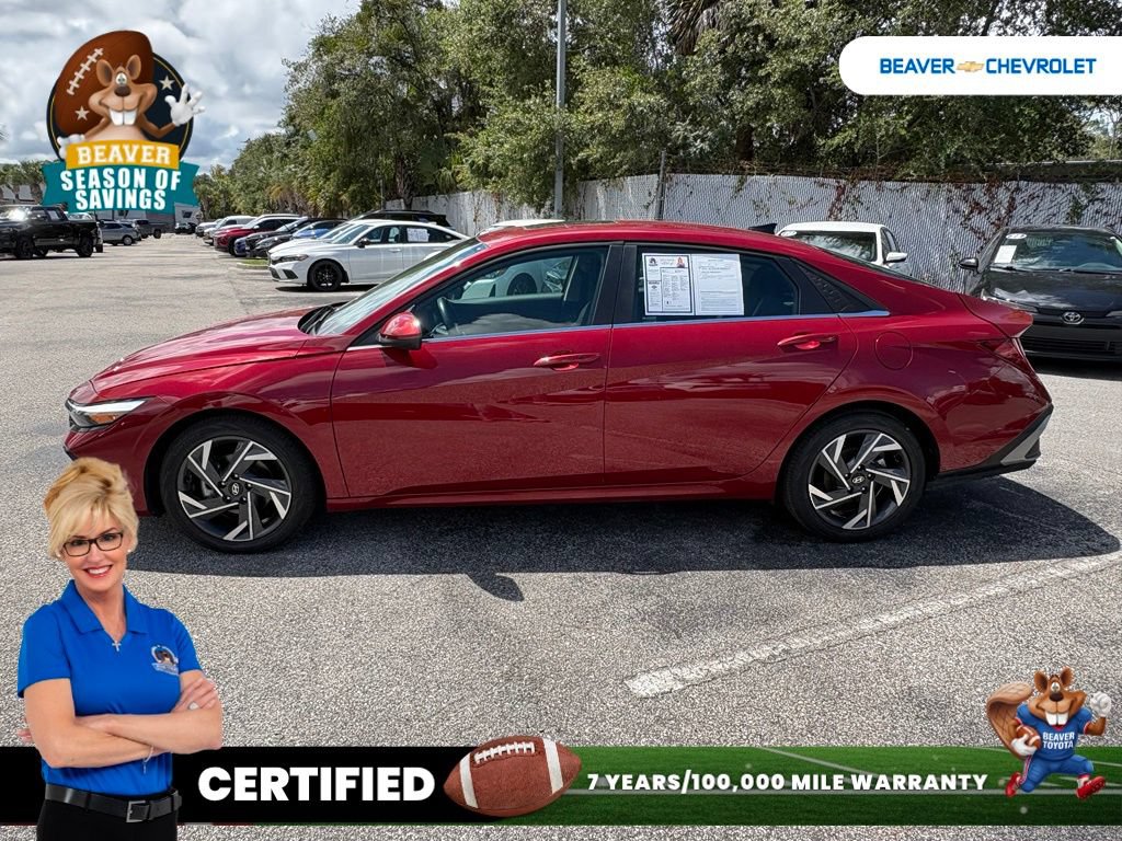 Used 2025 Hyundai Elantra SEL FWD image 4
